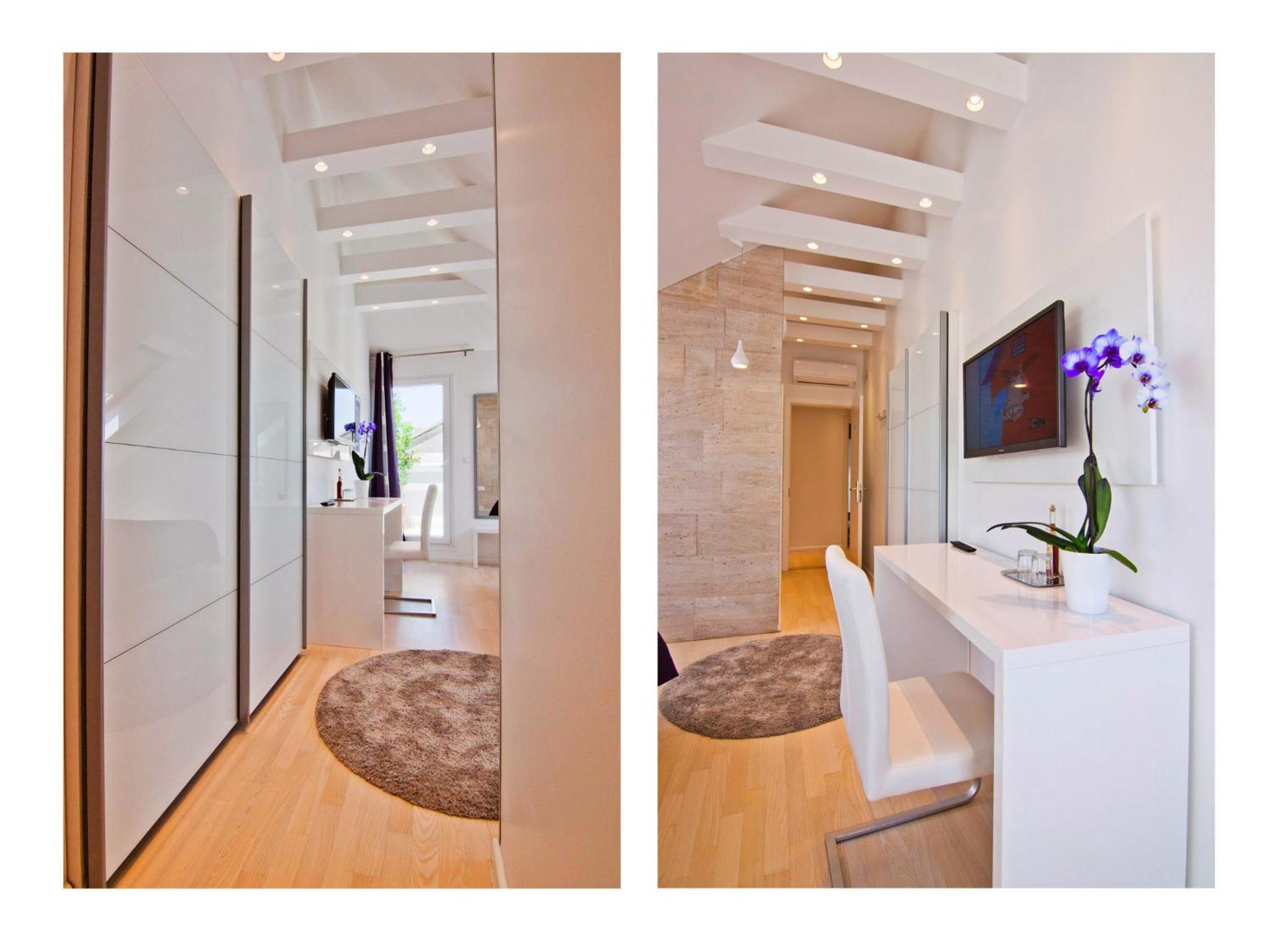 Laura Lux Suites