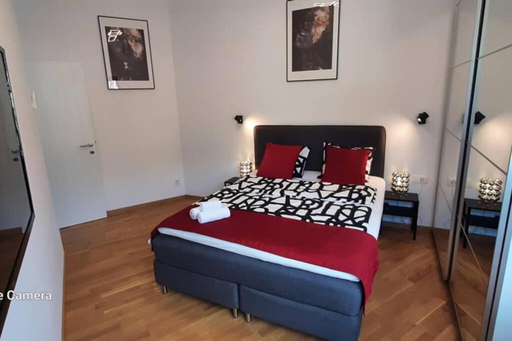 Modern Top Floor Sea View 3BR with Pools, Spa & Fitness