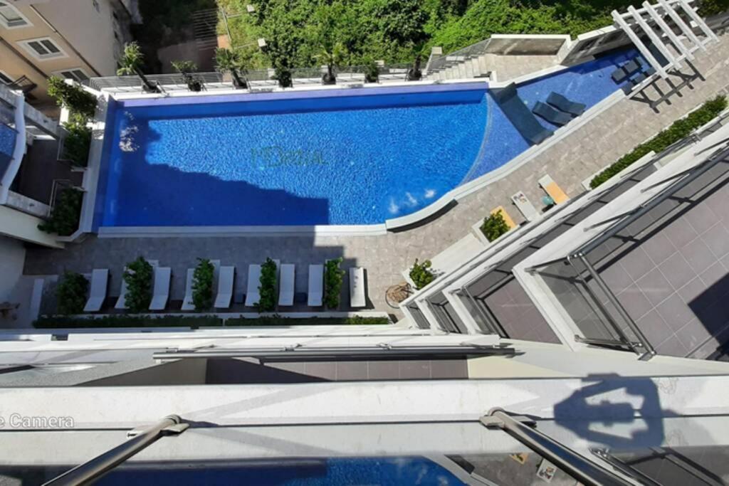 Modern Top Floor Sea View 3BR with Pools, Spa & Fitness photo 2