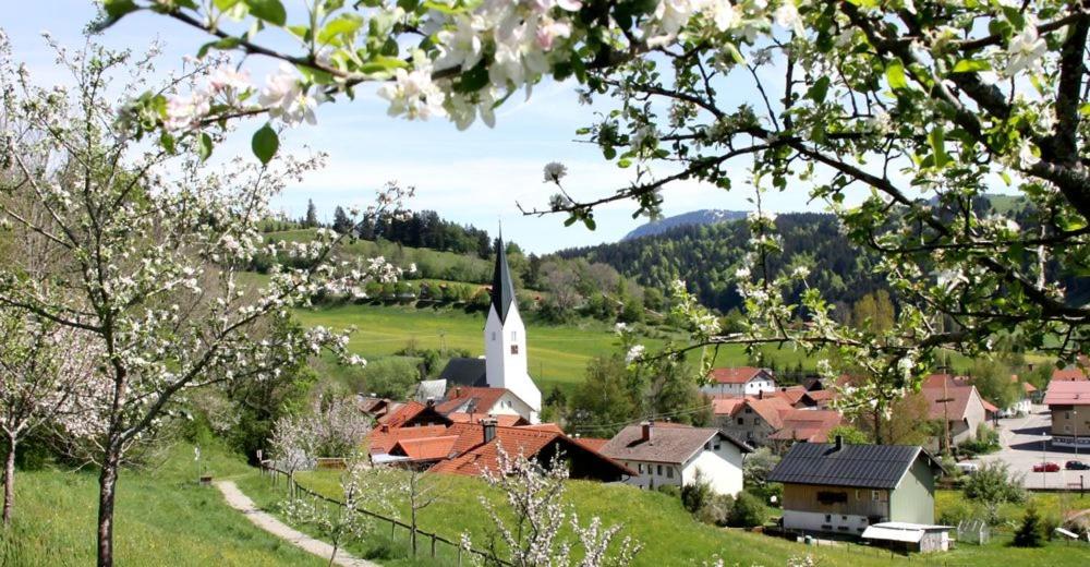 Ferienwohnung AlpenGlück im Ferienpark Oberallgäu mit Hallenbad, Sauna, WLAN