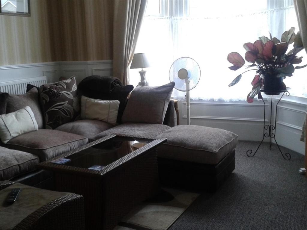 Photo 16