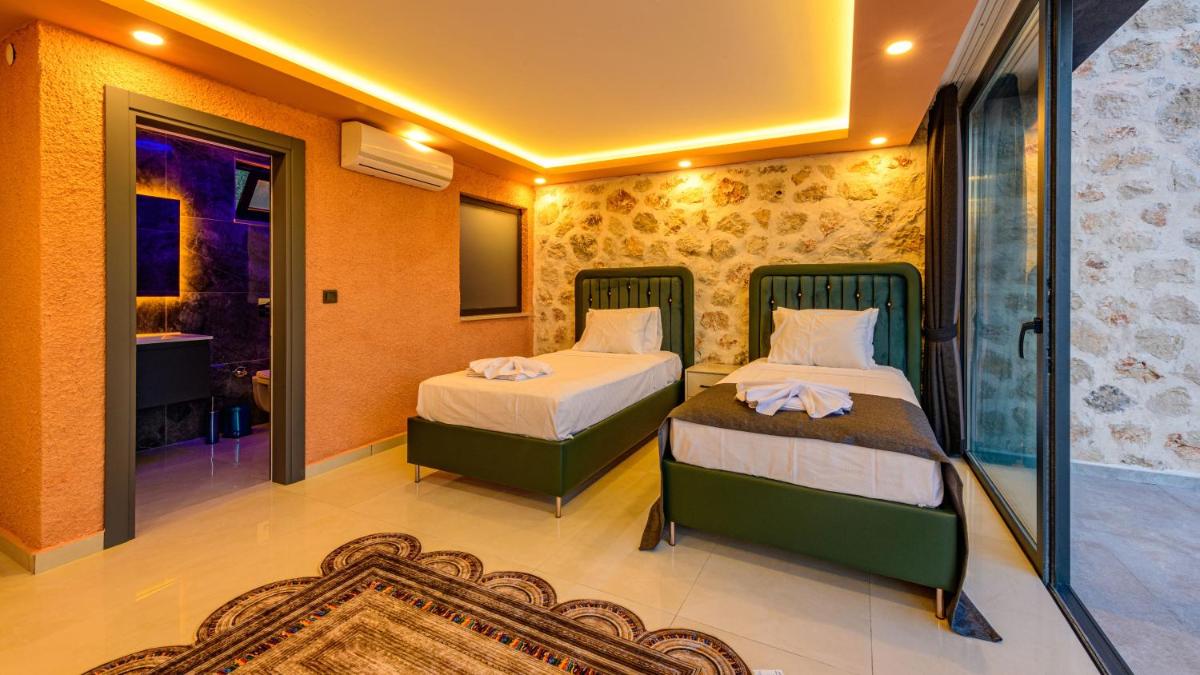 Photo 25