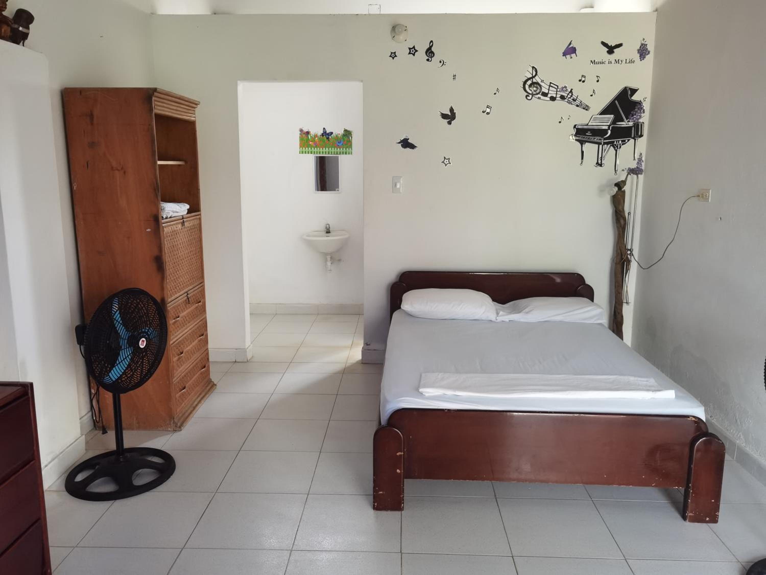 Galerazambahostal