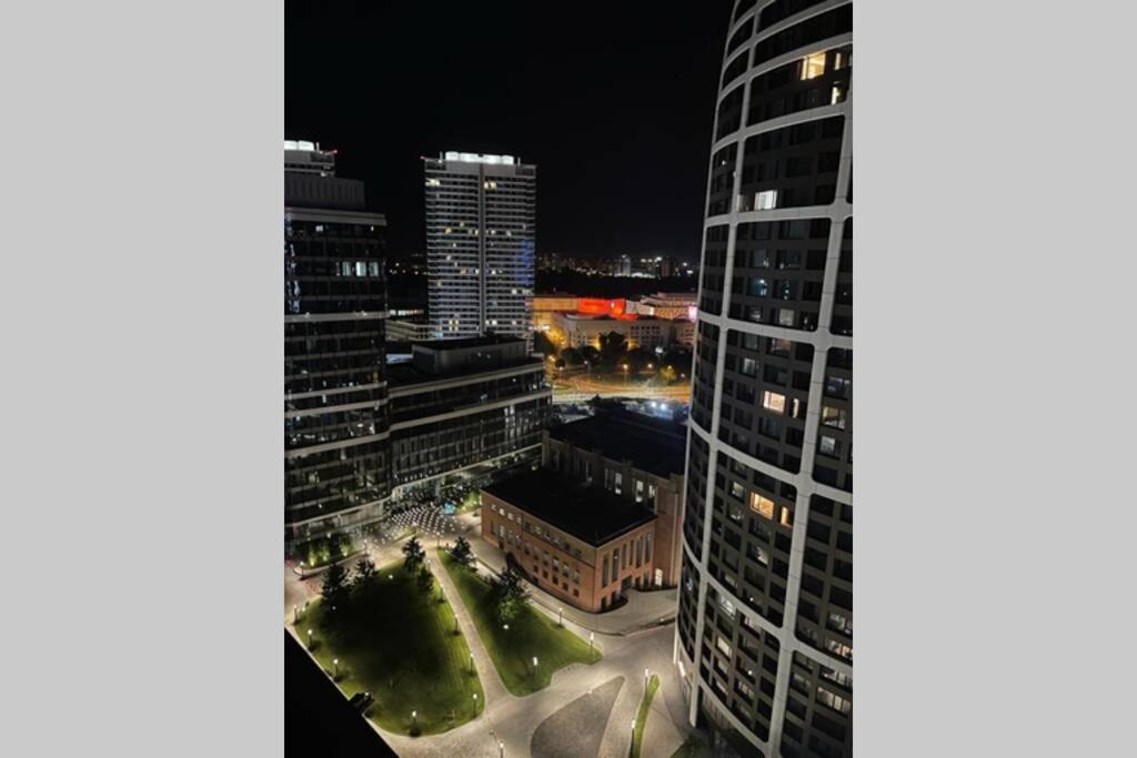Castle view and city skyline view, Sky Park residence view 3
