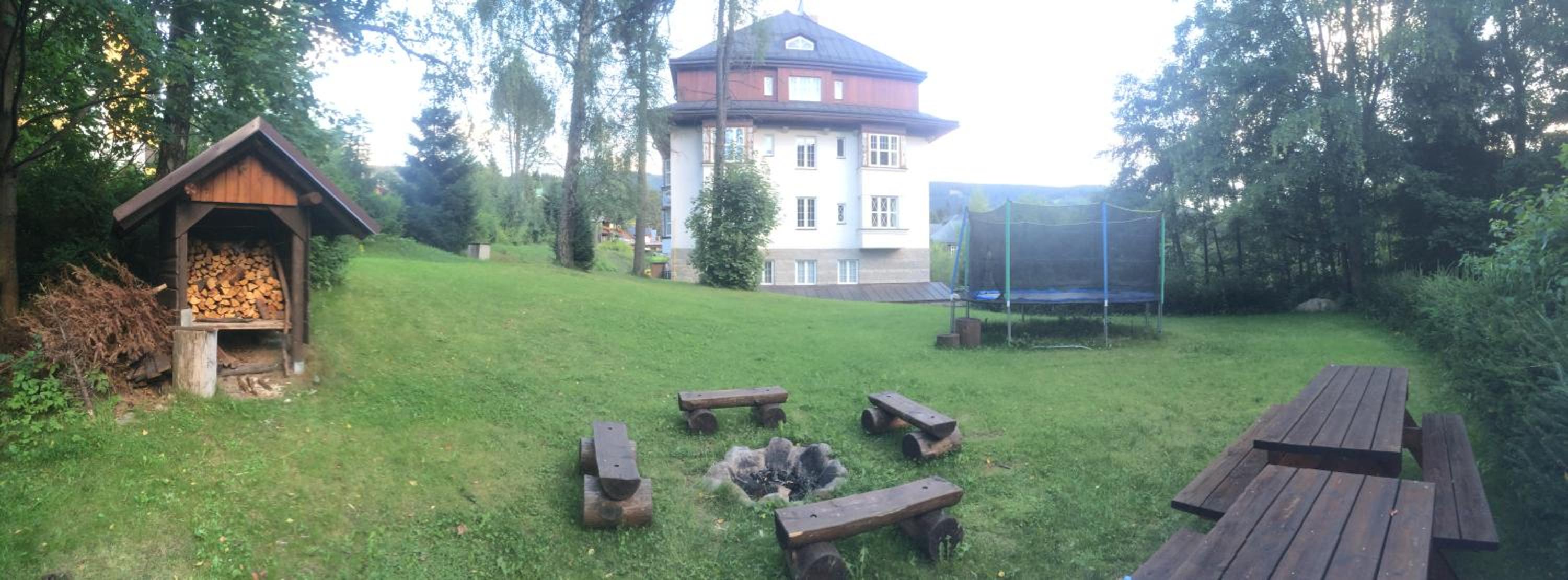 Photo 9