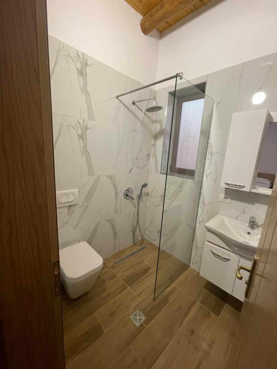 Guest House Bracaj
