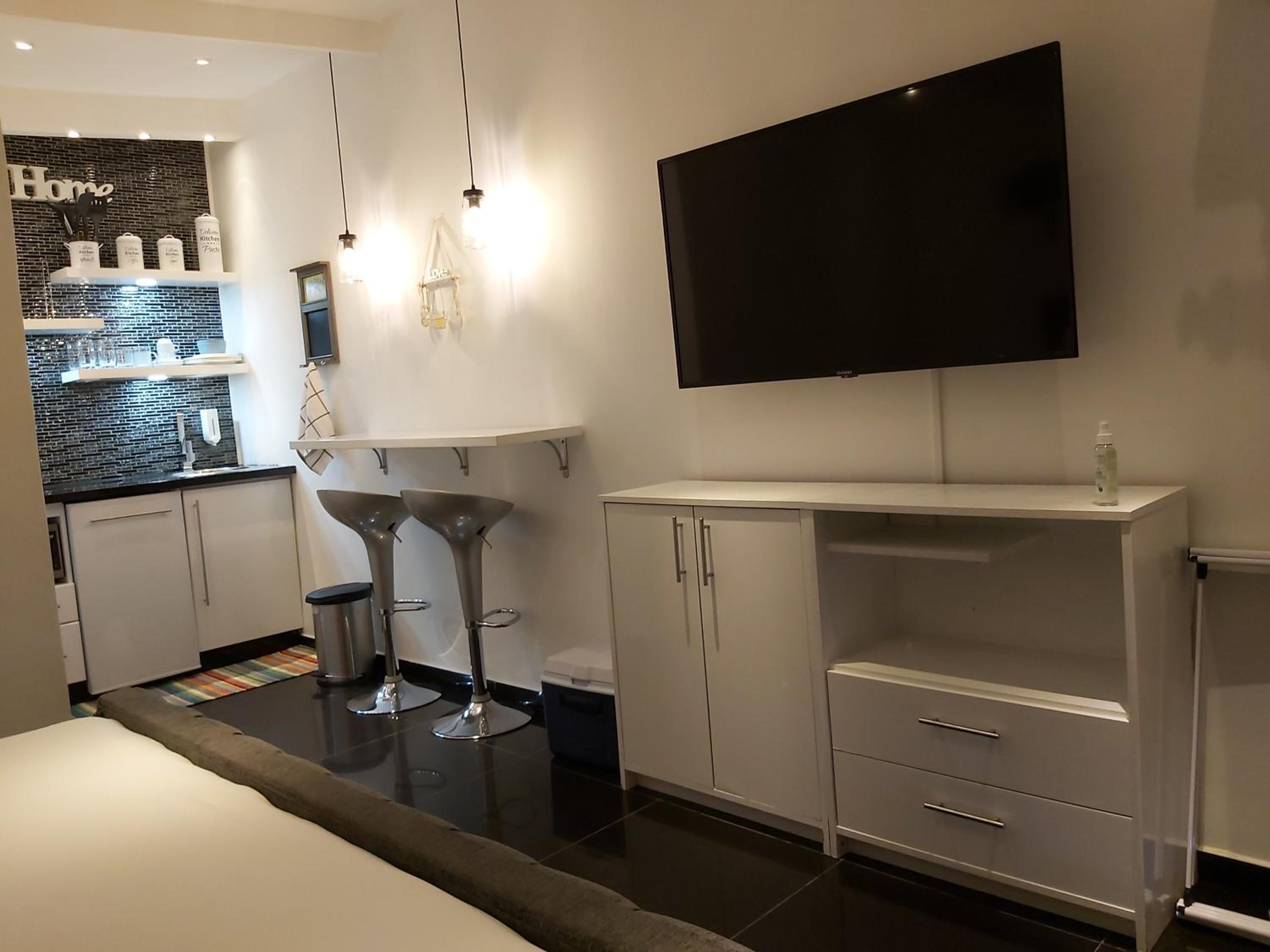 KDF Apartments