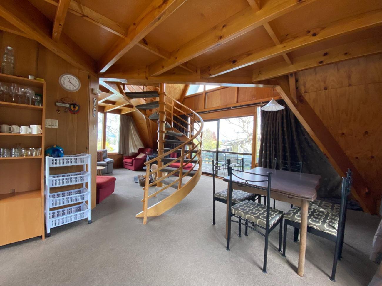 9 Chalet Cres view 5