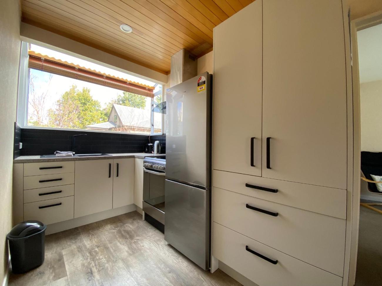 23b Harrogate Street view 5