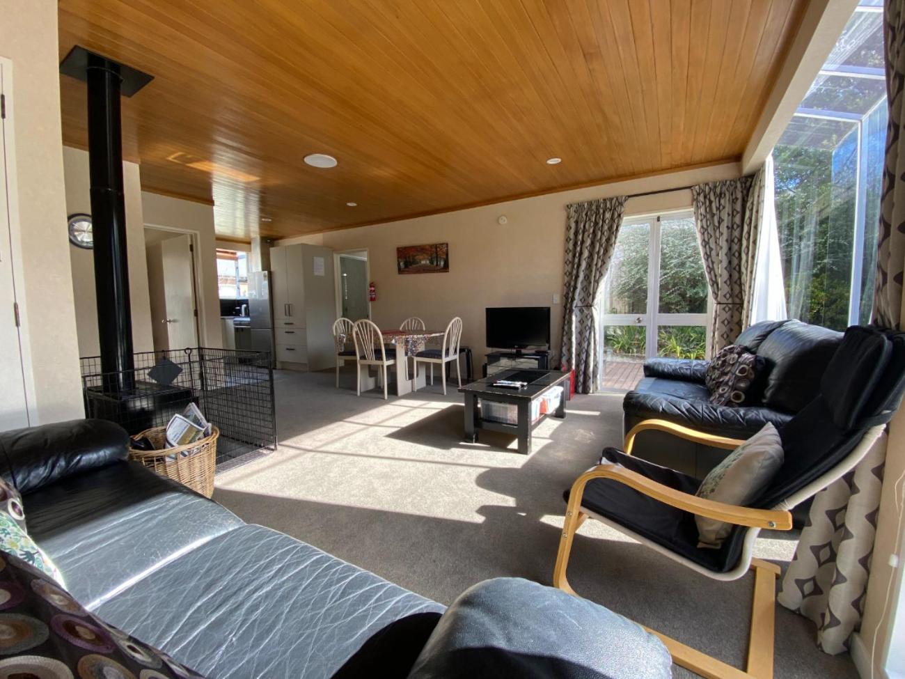 23b Harrogate Street view 3