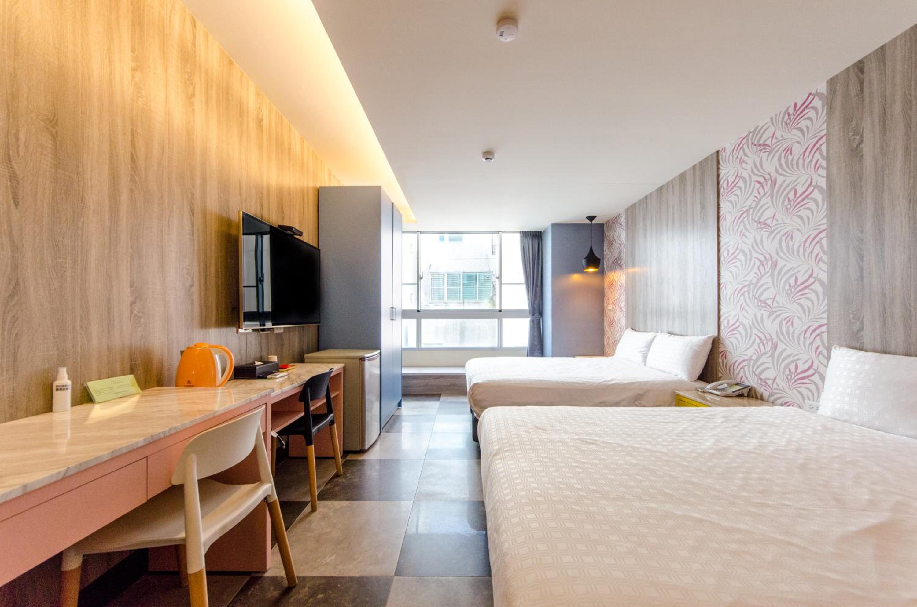 P&E Hotel