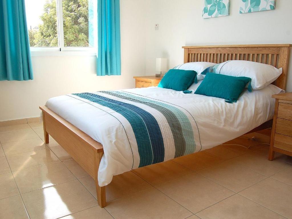 Peyia Resort Apartment view 4