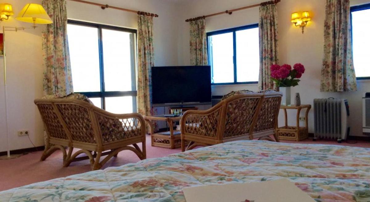 Villa Chanteria Carvoeiro fabulous 7 bedroom 7 bathroom villa with AC short walk to the beach view 3