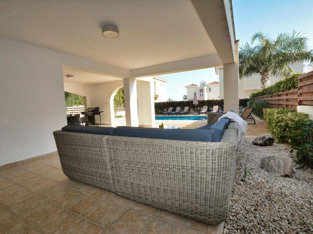 Villa Protaras Paralia Spacious 4Bdr Central Protaras Villa