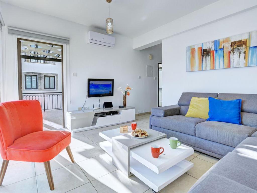 Villa Protaras Paralia Spacious 4Bdr Central Protaras Villa
