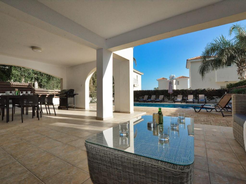 Villa Protaras Paralia Spacious 4Bdr Central Protaras Villa