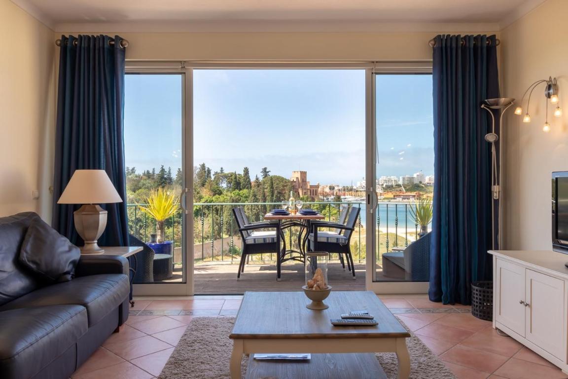 Luxury Townhouse n10 - Front-line Sea views