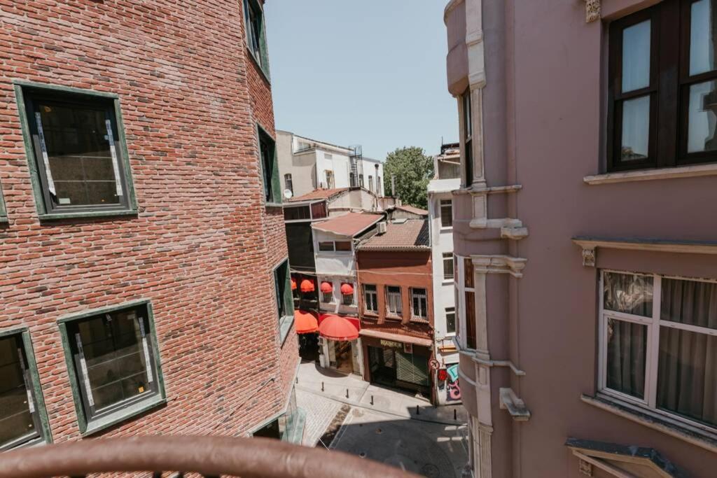 Galadoo Suites 3rd Floor - Image 6