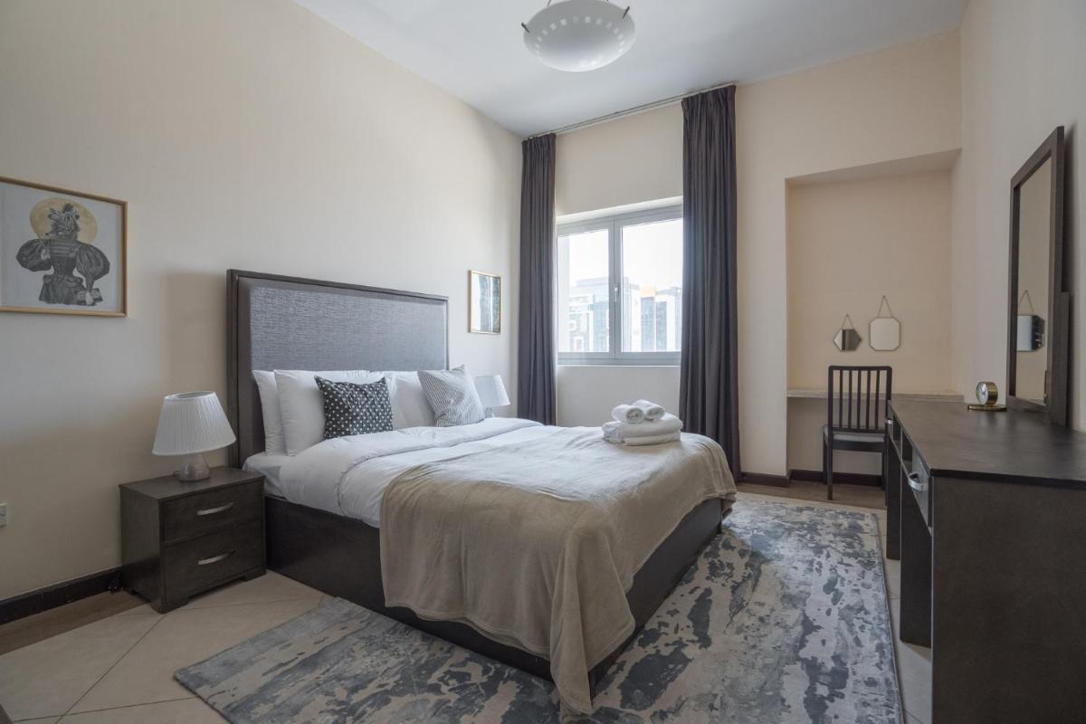 HiGuests - Incredible City Views in Deira 5-min to Airport