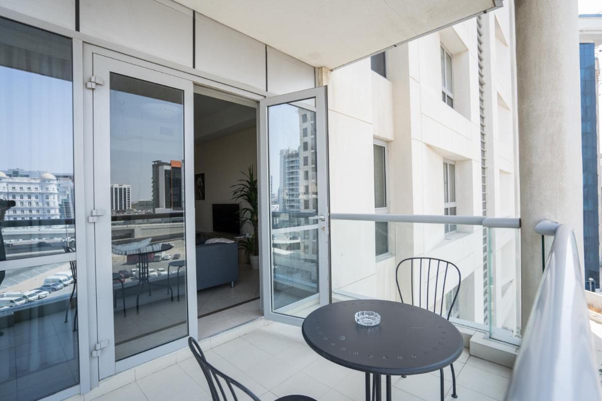HiGuests - Incredible City Views in Deira 5-min to Airport