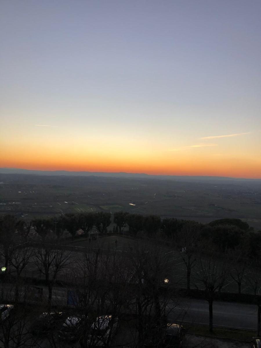 Cortona: uno sguardo sull'Infinito photo 3