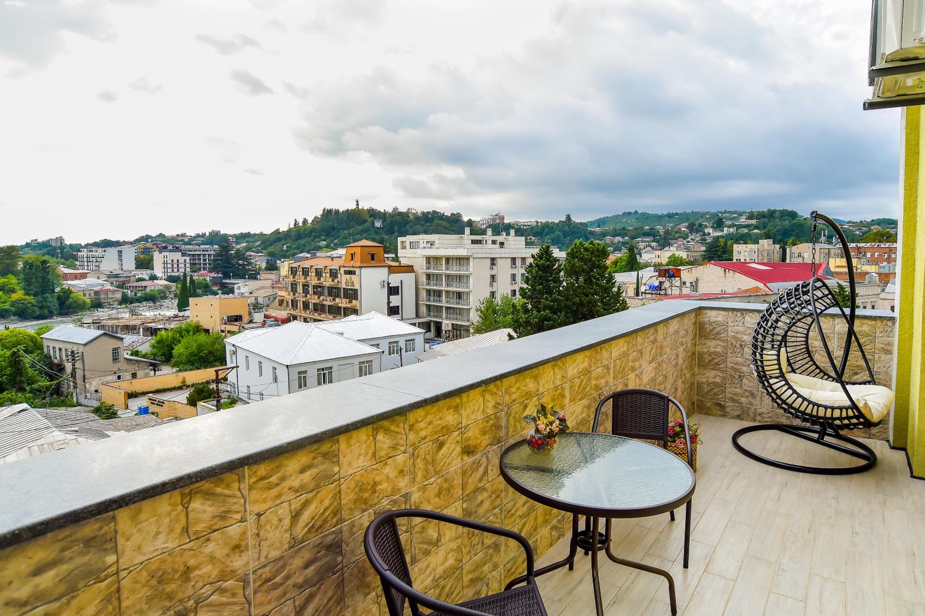 Valkhida's Apartment view 3