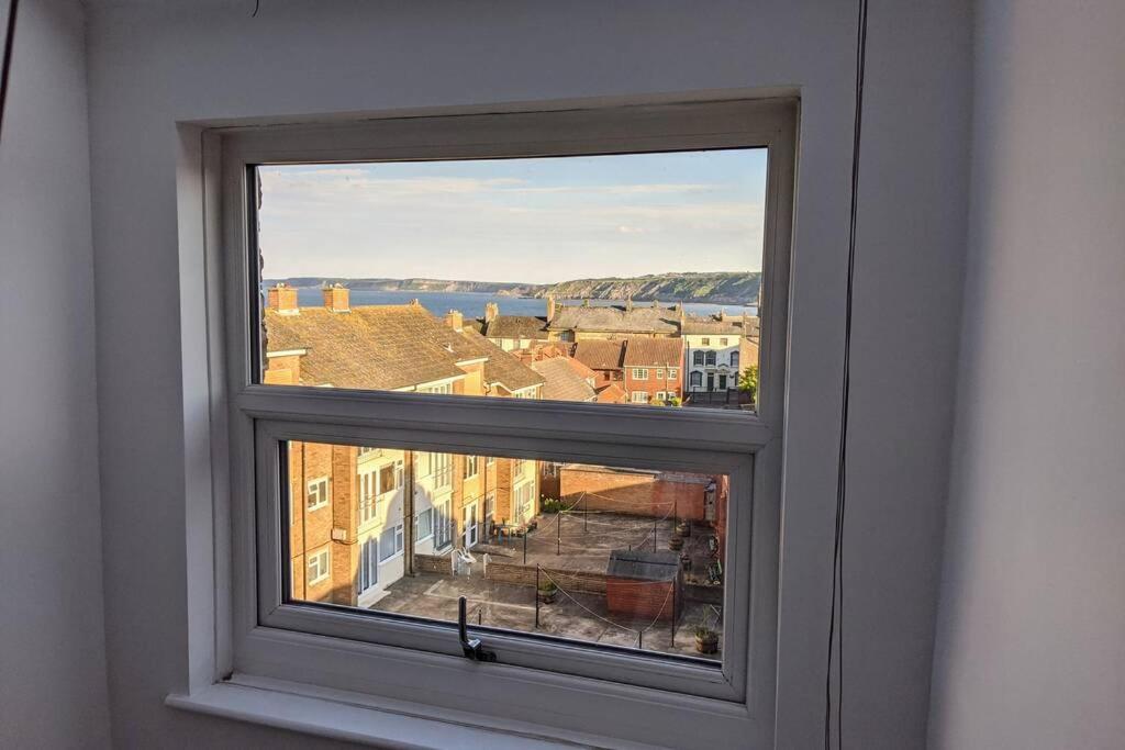 200 year old large townhouse with sea views view 5