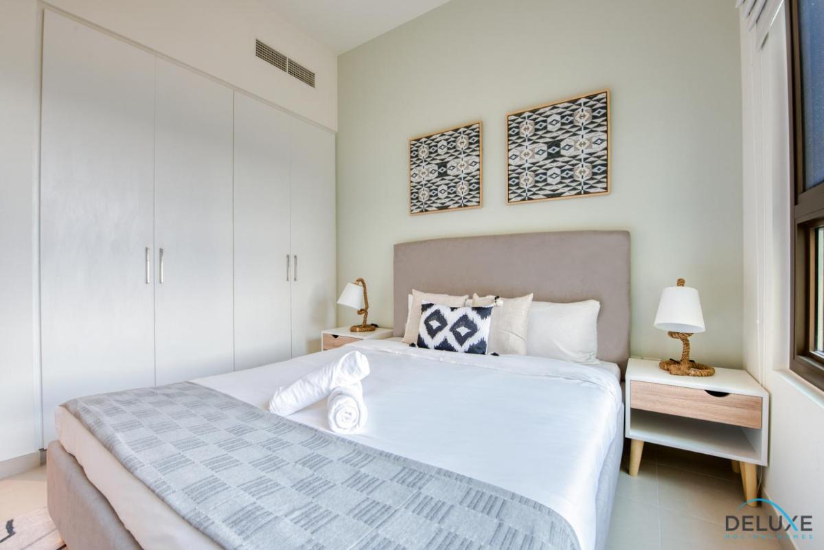 Exquisite 2BR in Golf Views, Emaar South by Deluxe Holiday Homes
