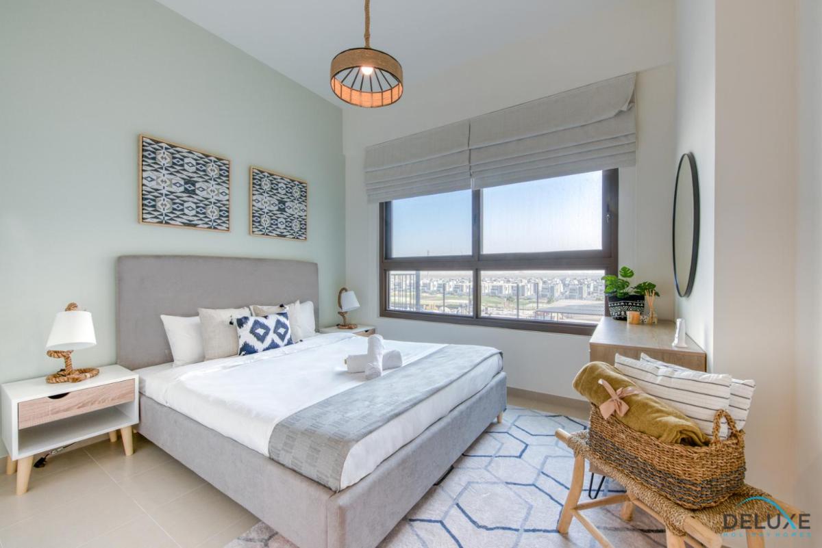 Exquisite 2BR in Golf Views, Emaar South by Deluxe Holiday Homes