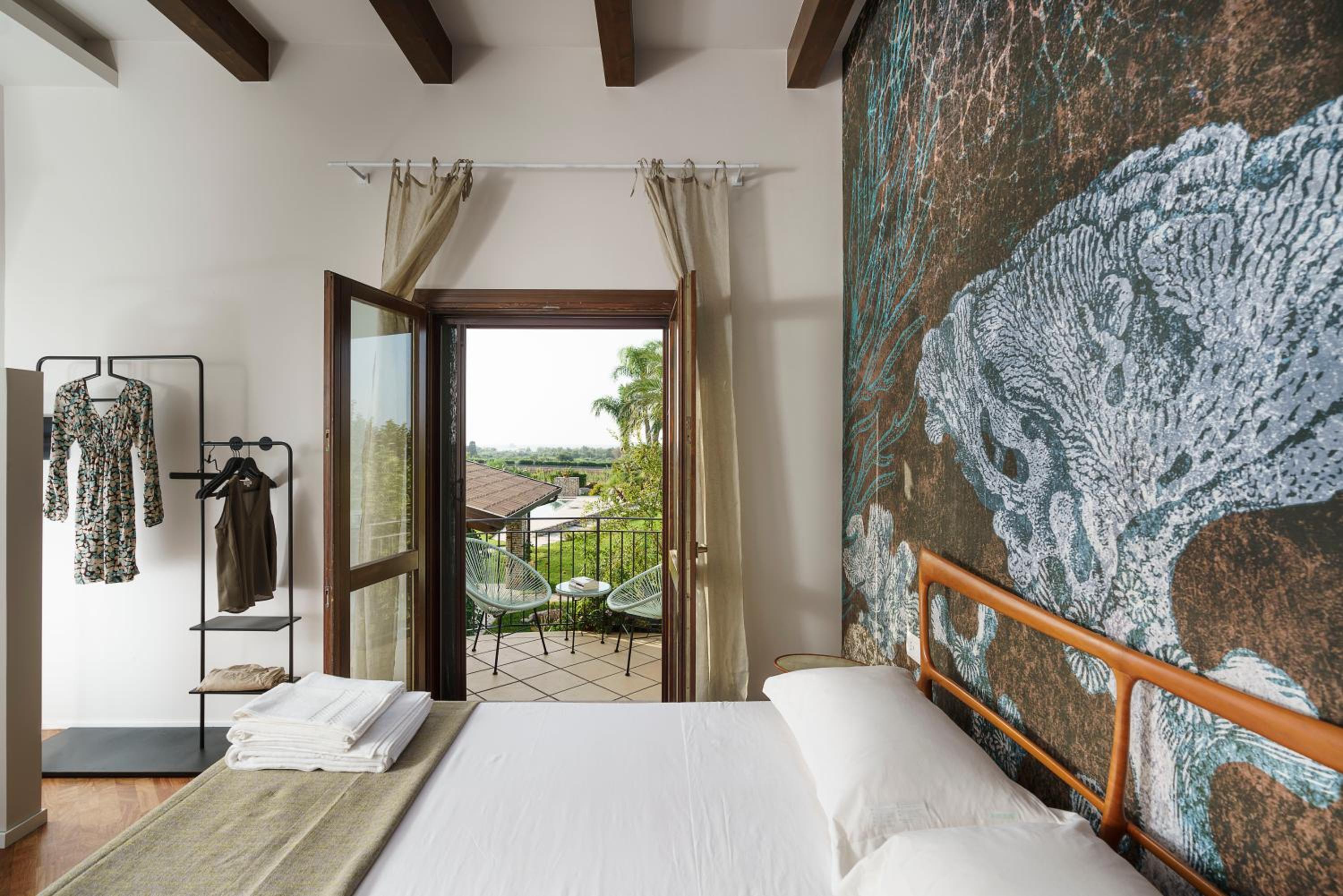 Cocciu D'Amuri en Mongiove — hotel room