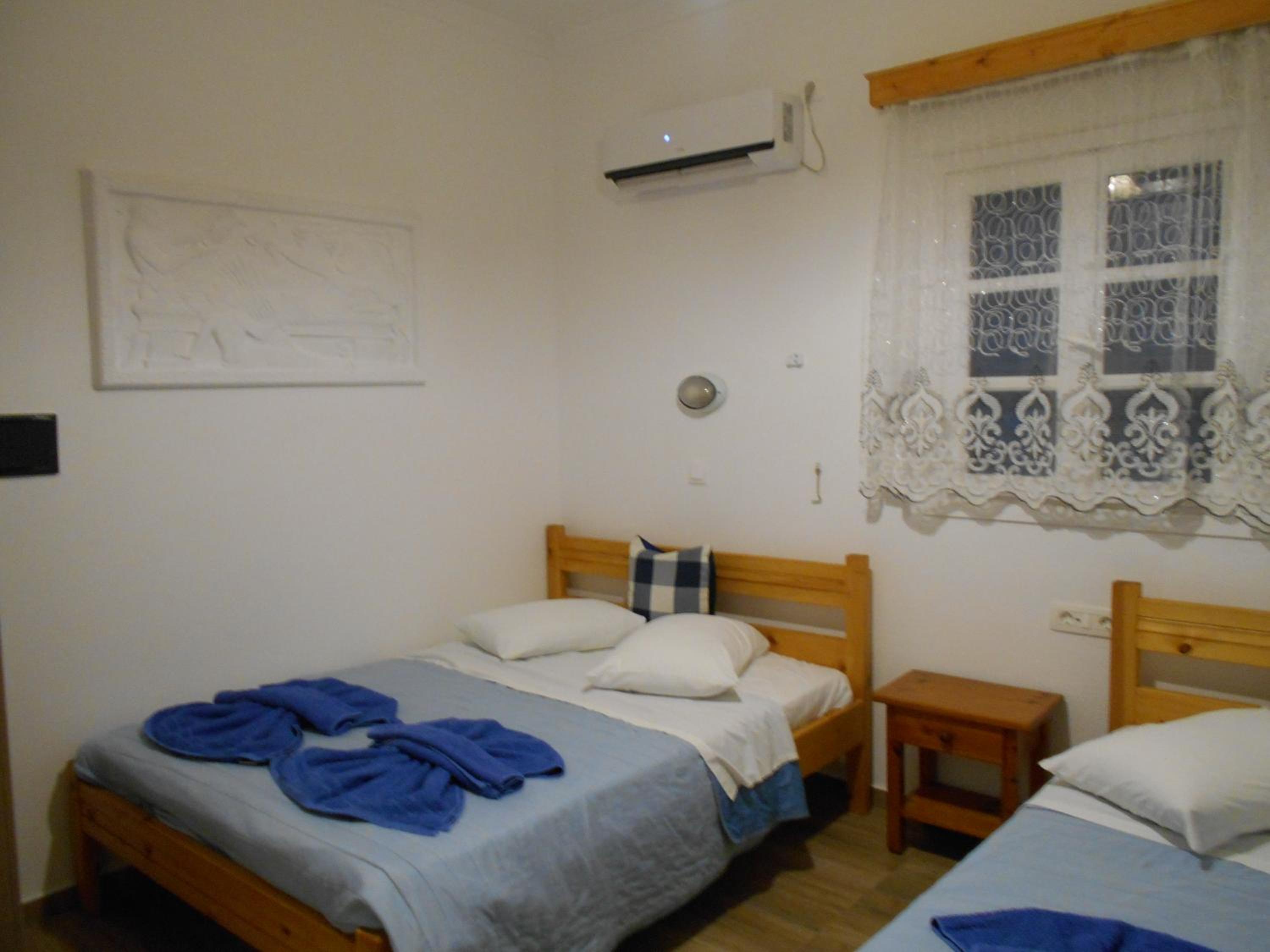 Studios Apartments Kapetanios
