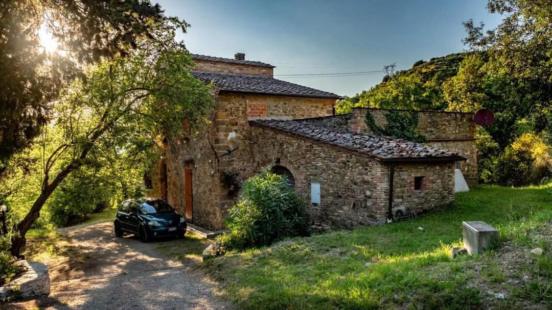 Casa nel bosco il Grottone