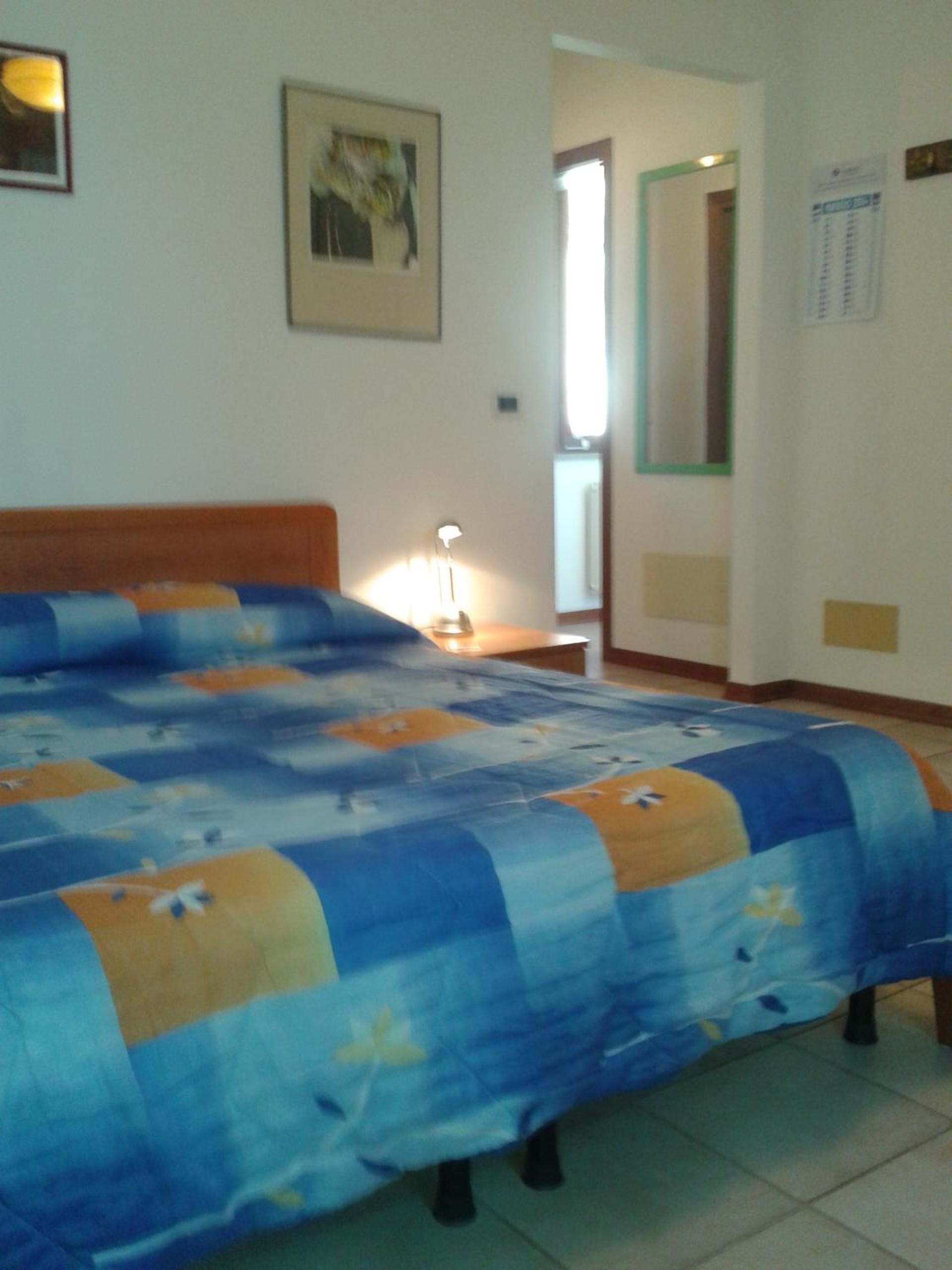 Photo 43