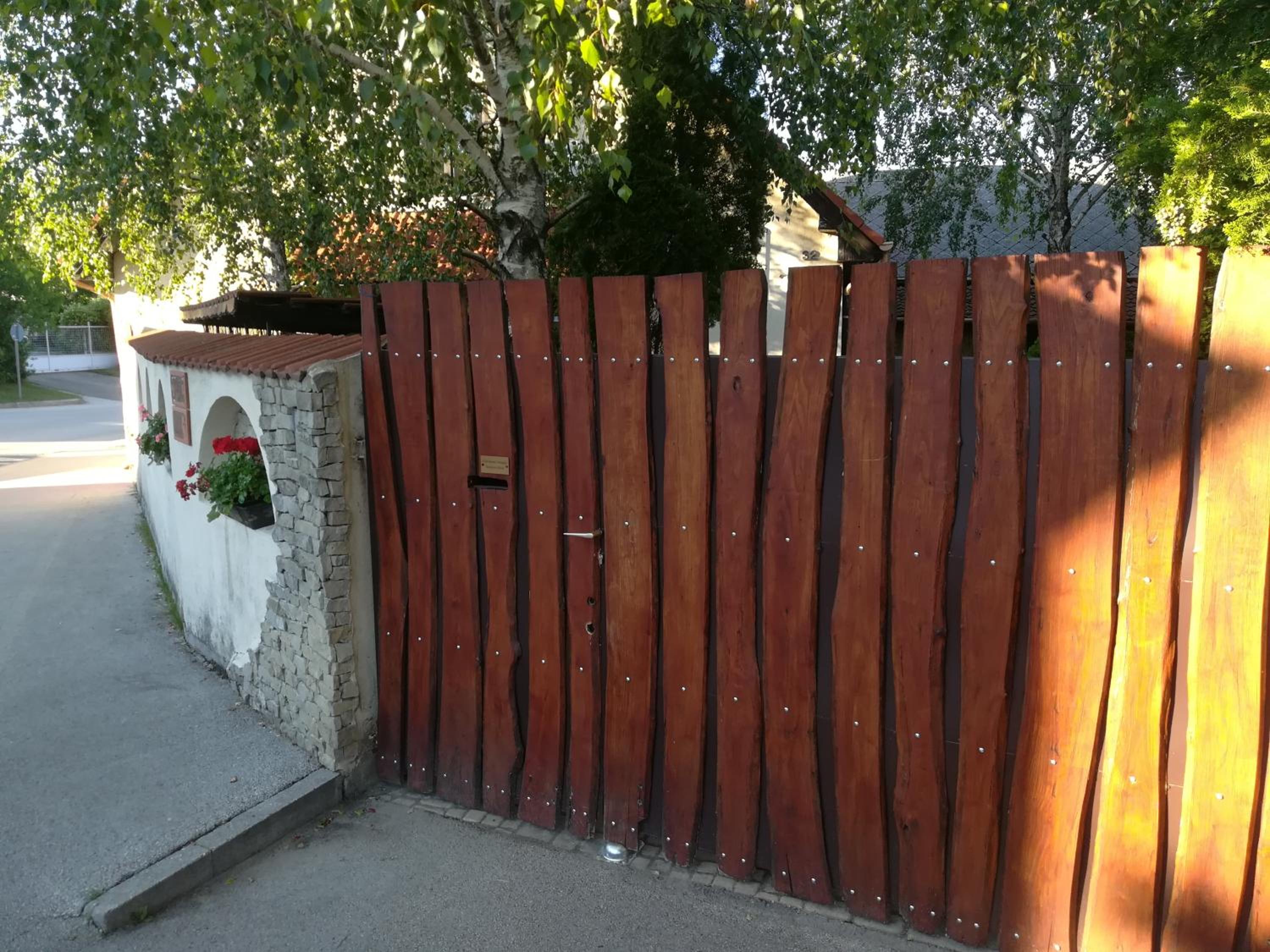 Photo 26