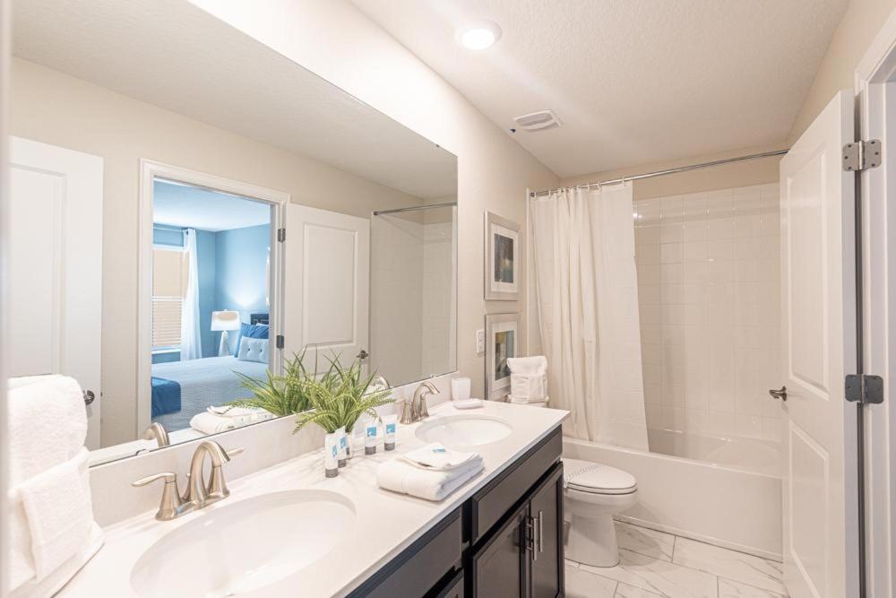 820DSD - The Retreat at ChampionsGate view 2