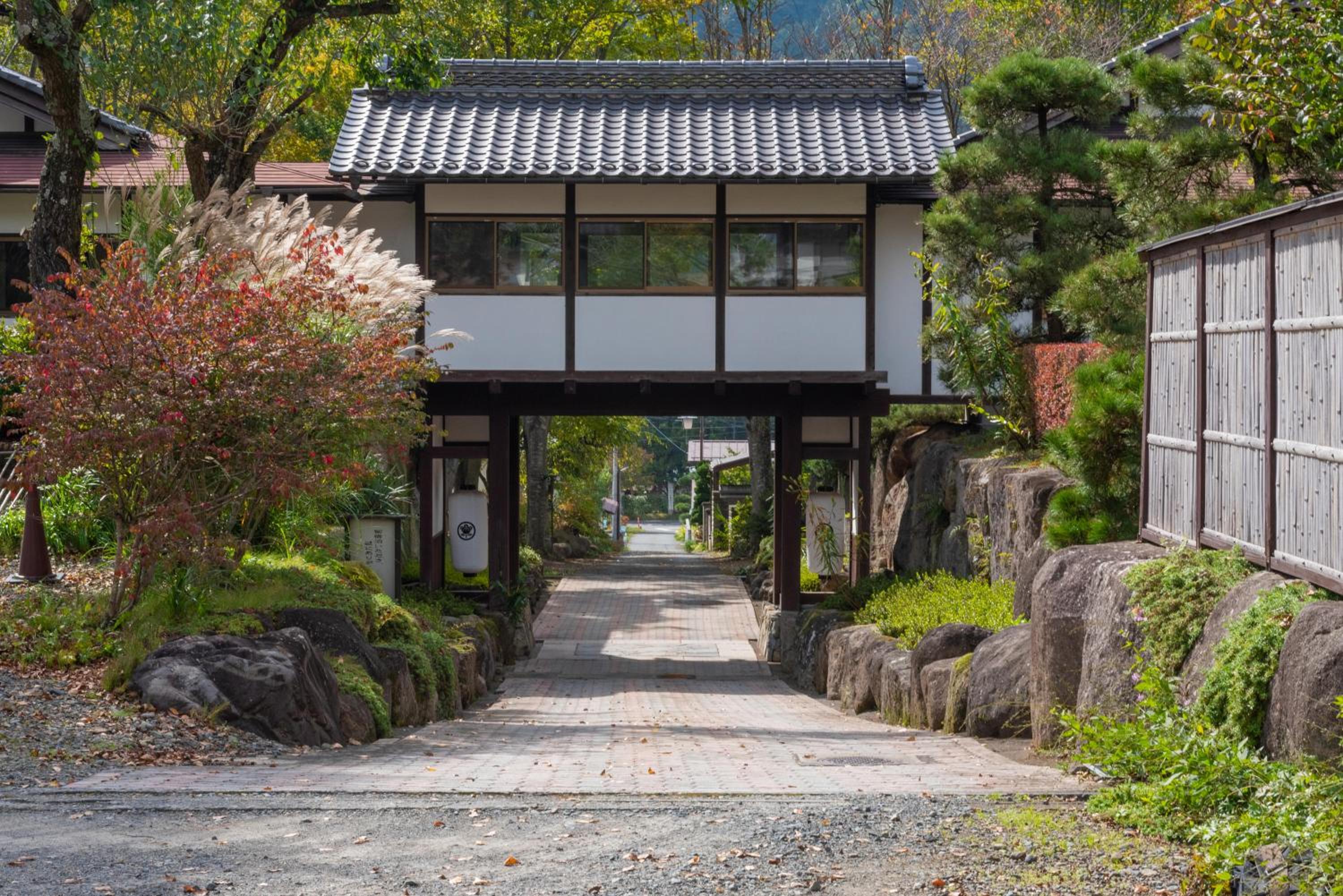 Shojuen view 4