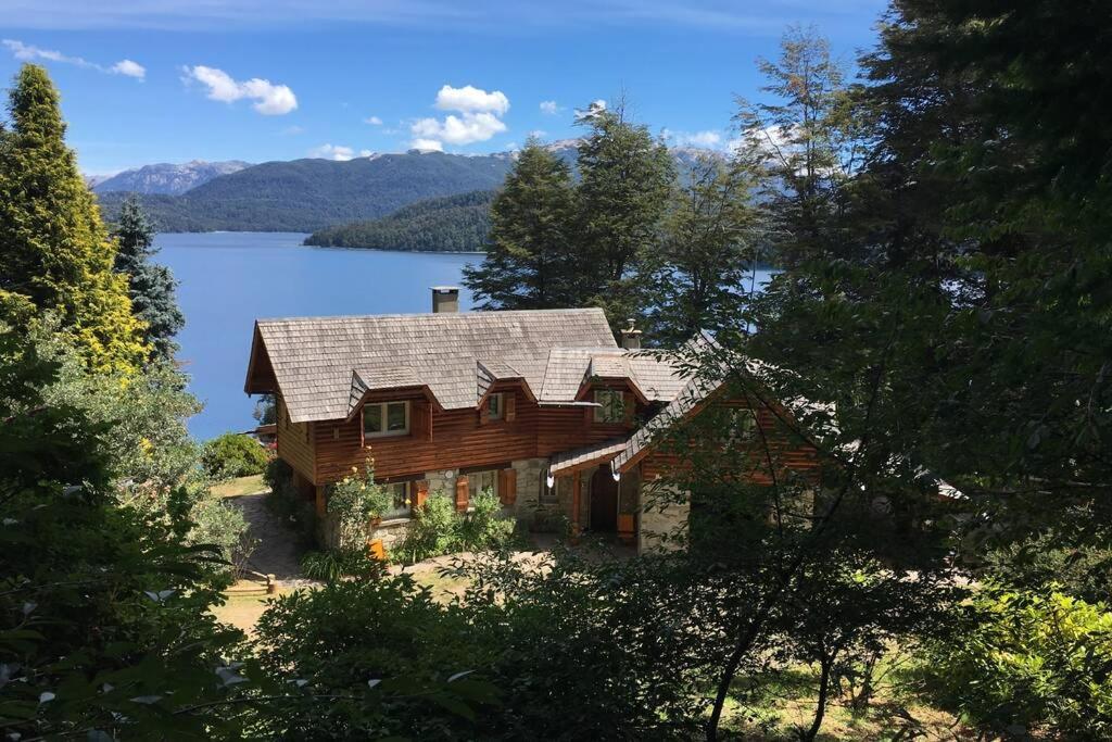 Nanihue Casa de Montaña con vista al Lago