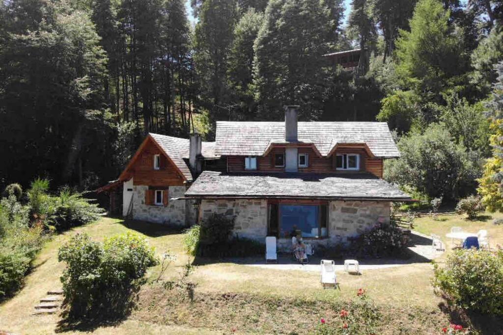 Nanihue Casa de Montaña con vista al Lago