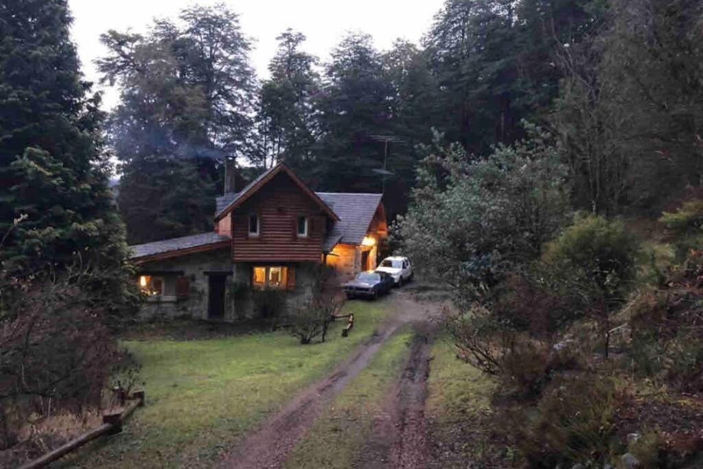 Nanihue Casa de Montaña con vista al Lago