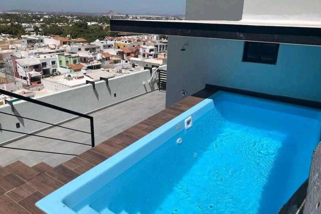 Departamento cerca del malecón y zona dorada view 5