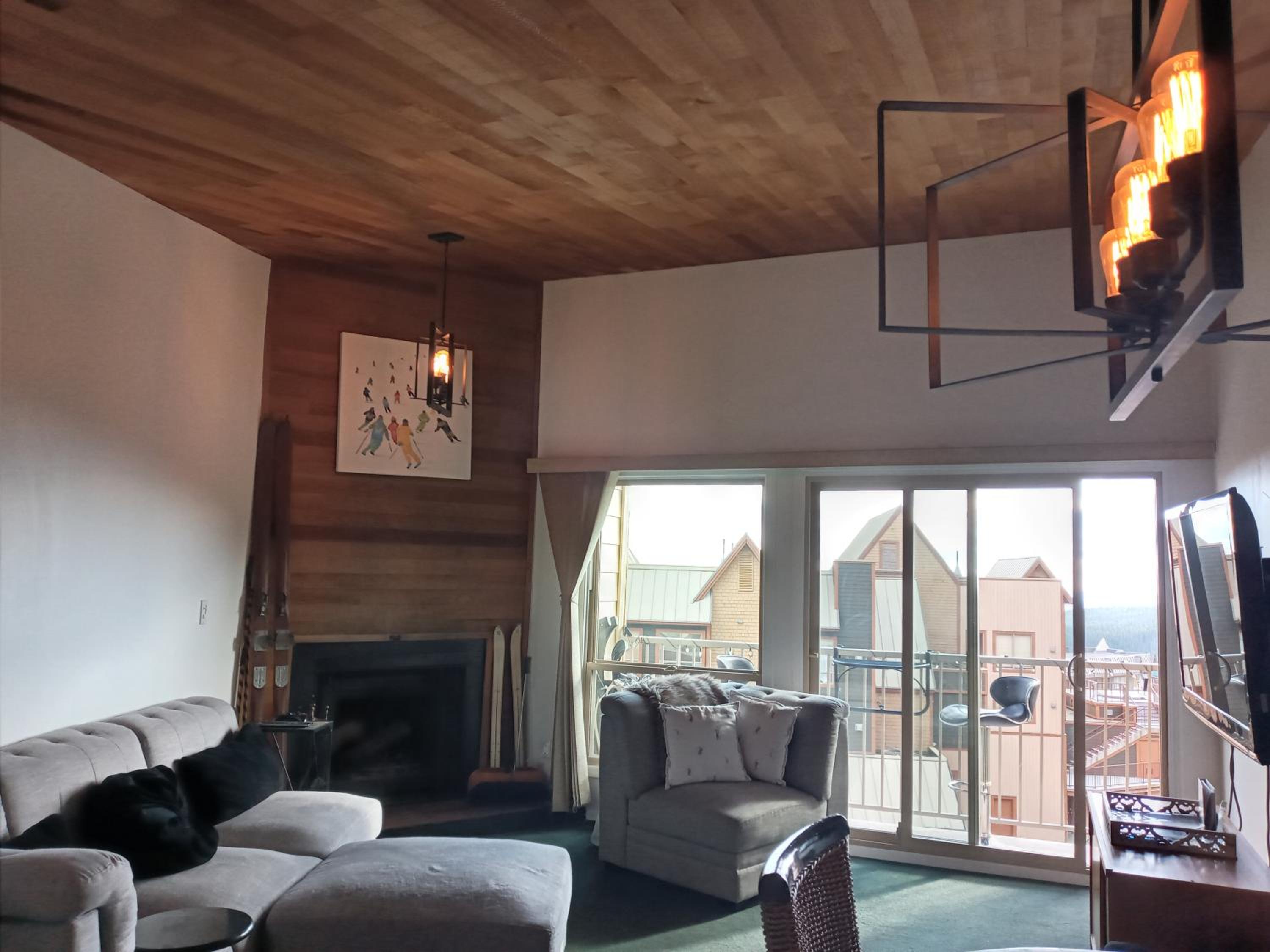 Village Center 2 bedroom Condo