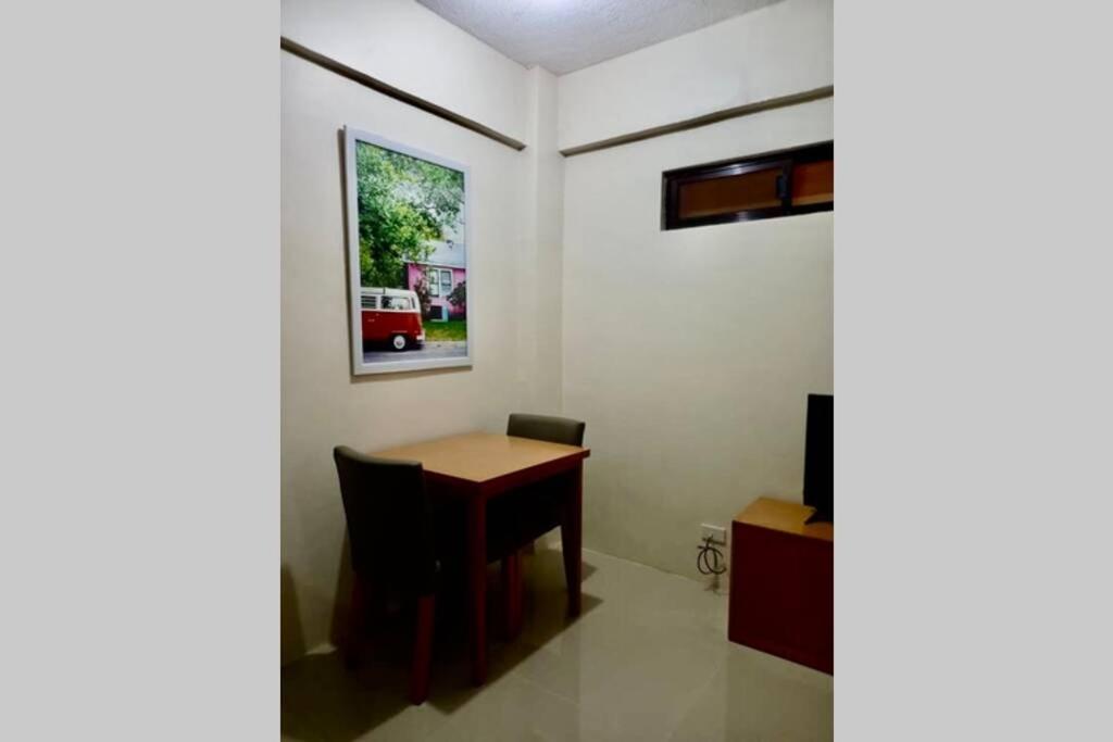 Trendy 1-Bedroom condo Malabanias view 2