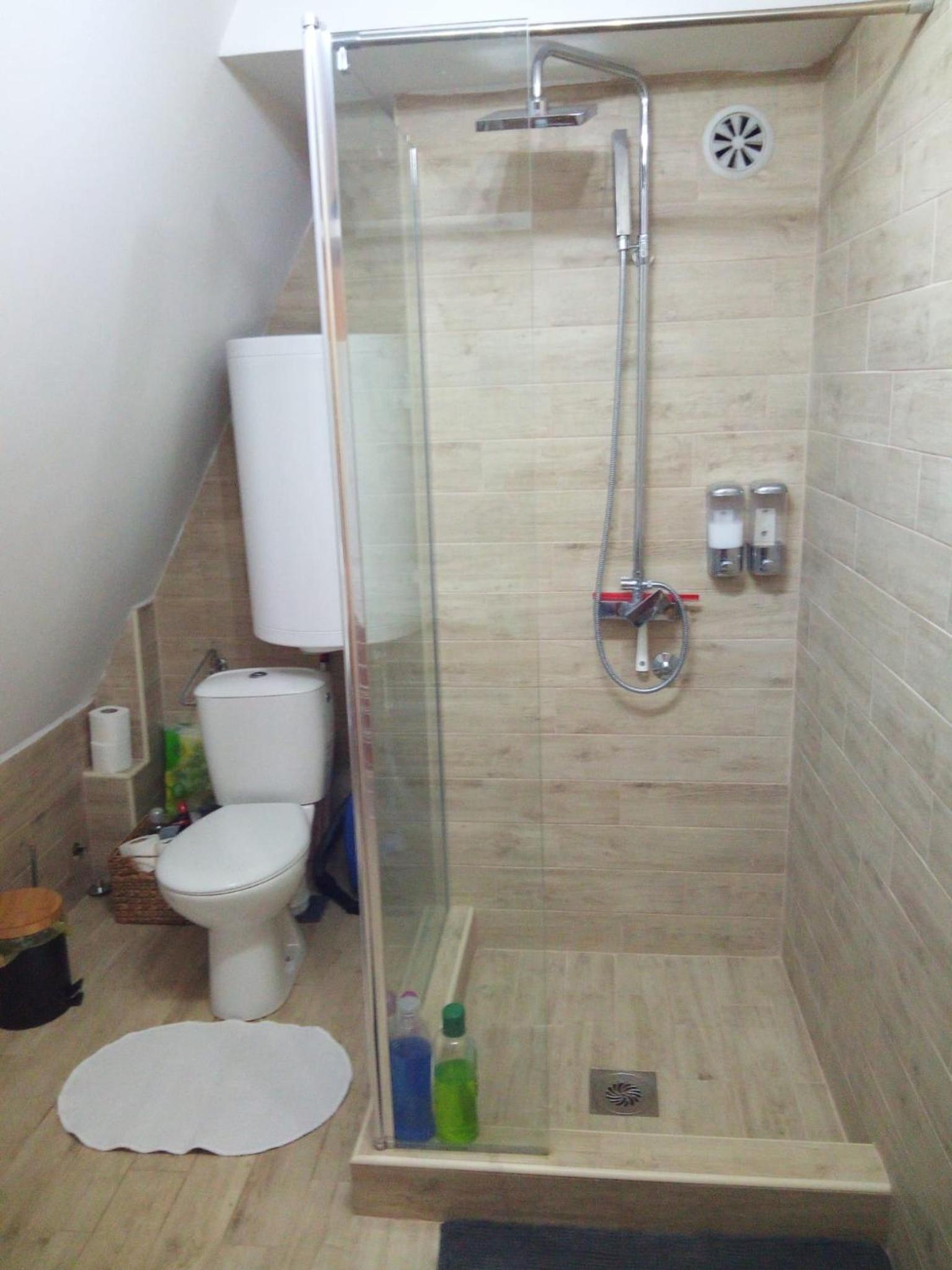 Photo 32