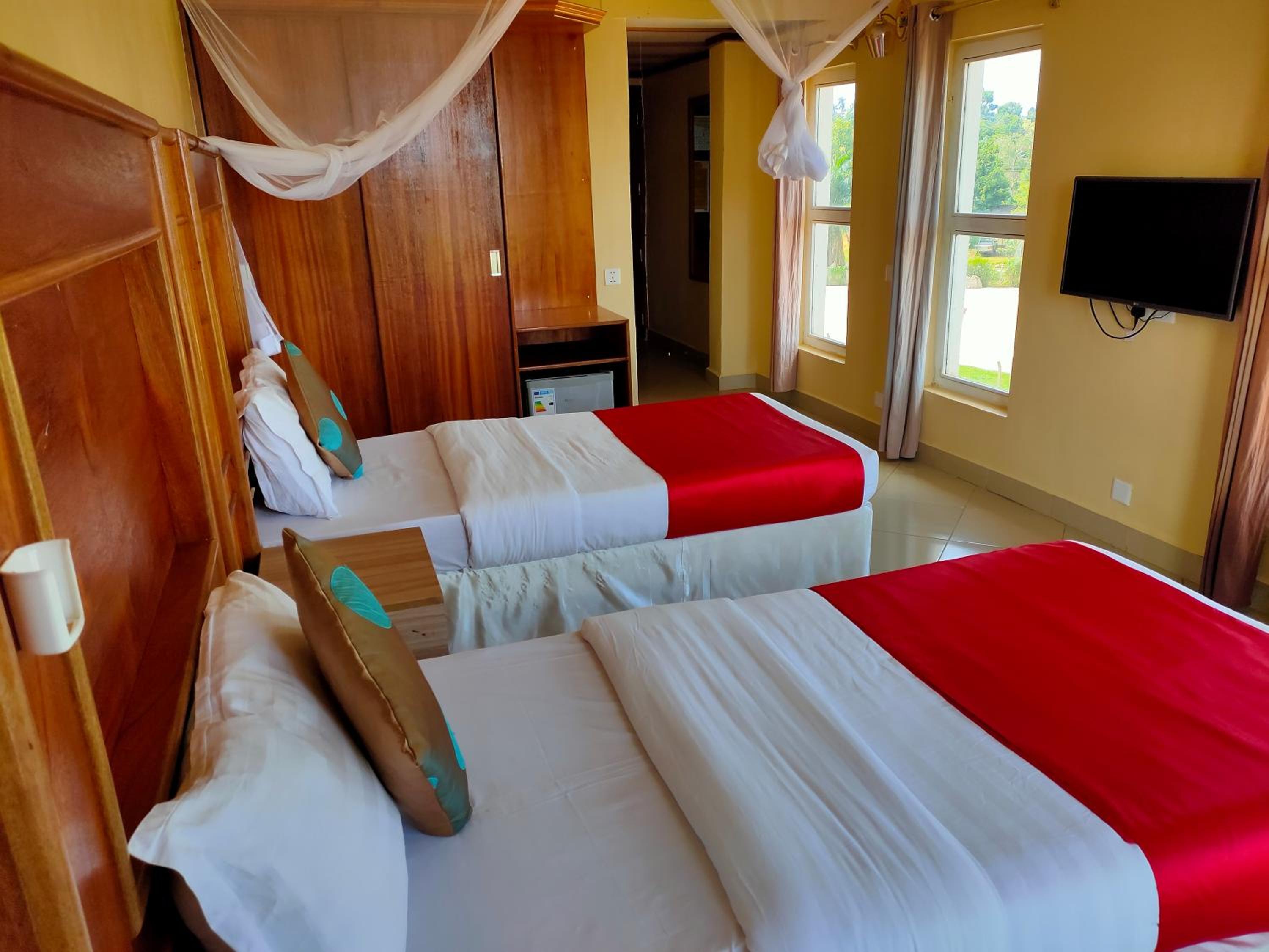 Pulickal Airport Hotel