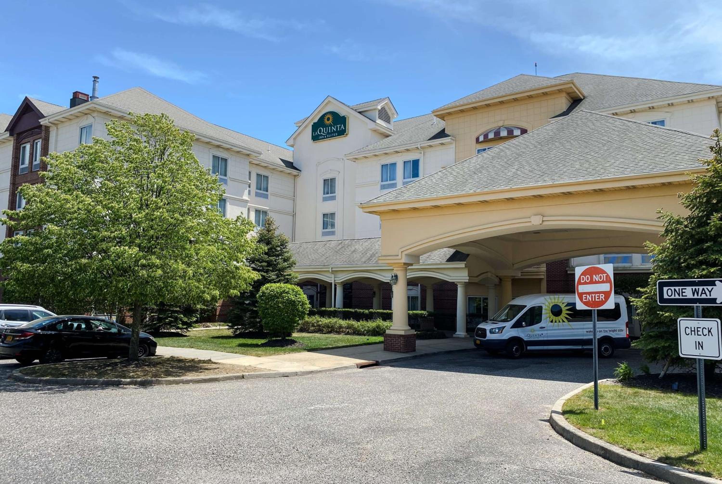 La Quinta by Wyndham Islip - MacArthur Airport - Property Image 36