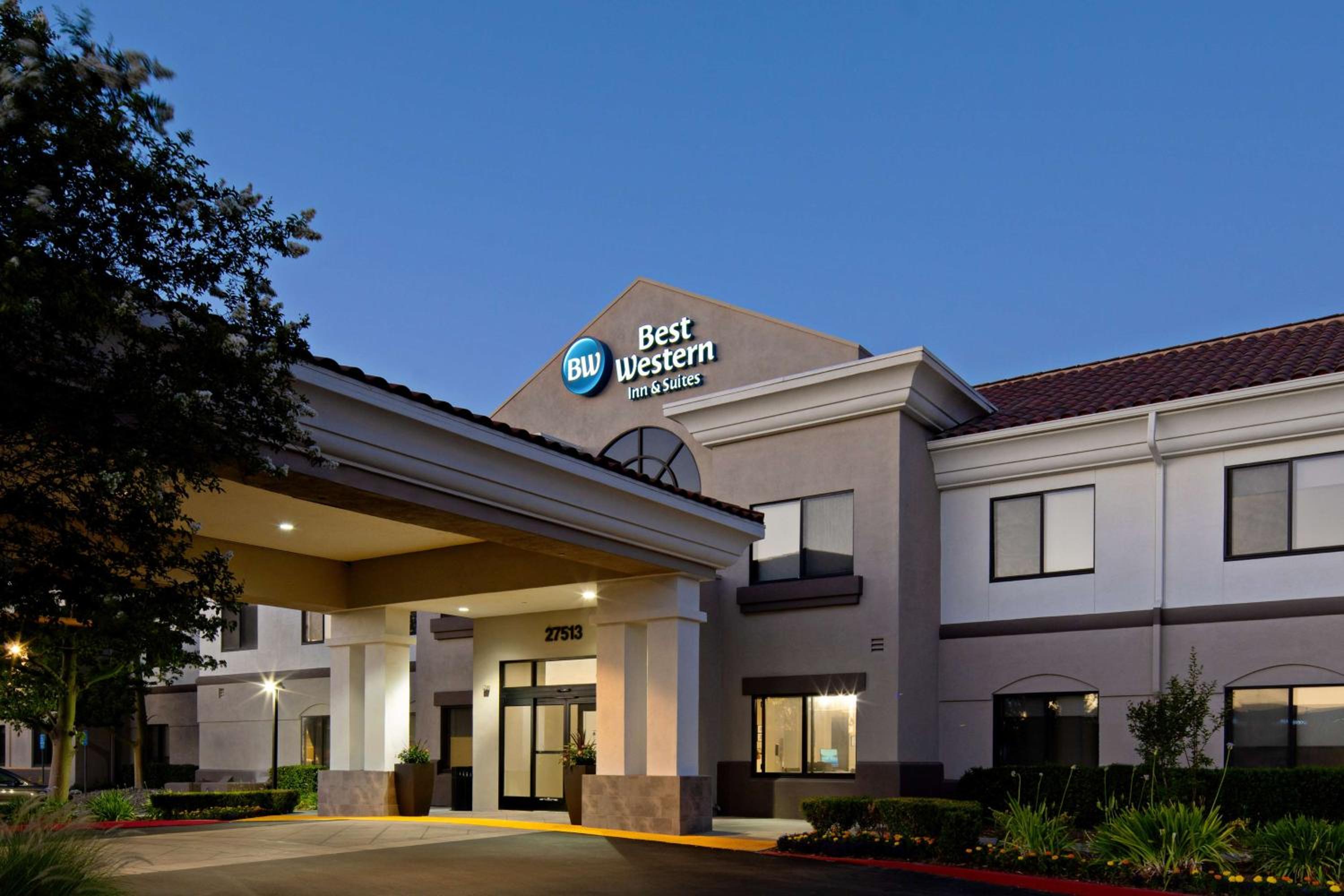 Best Western Valencia/Six Flags Inn Suites - Property Image 22