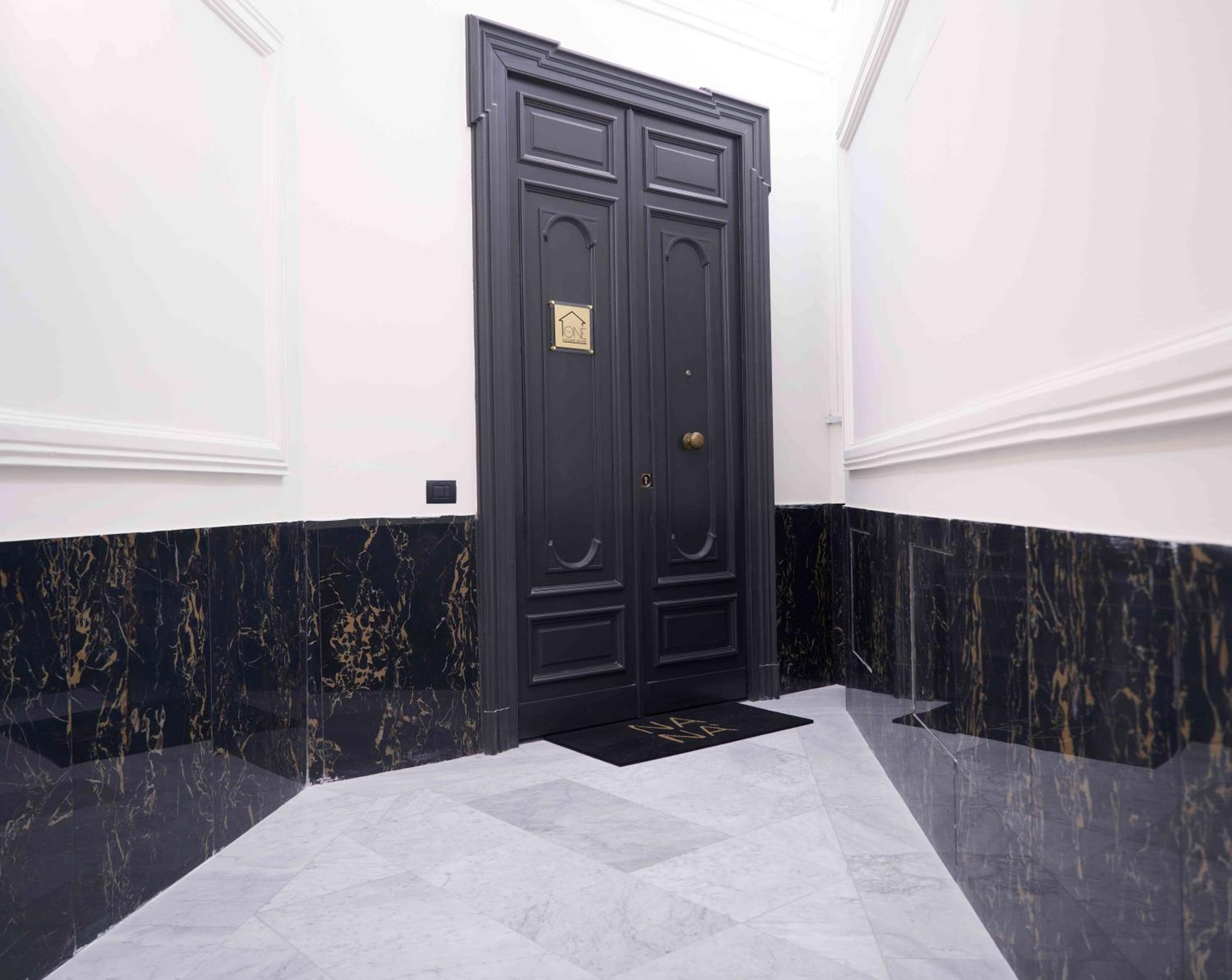 The One Napoli Luxury Apartment