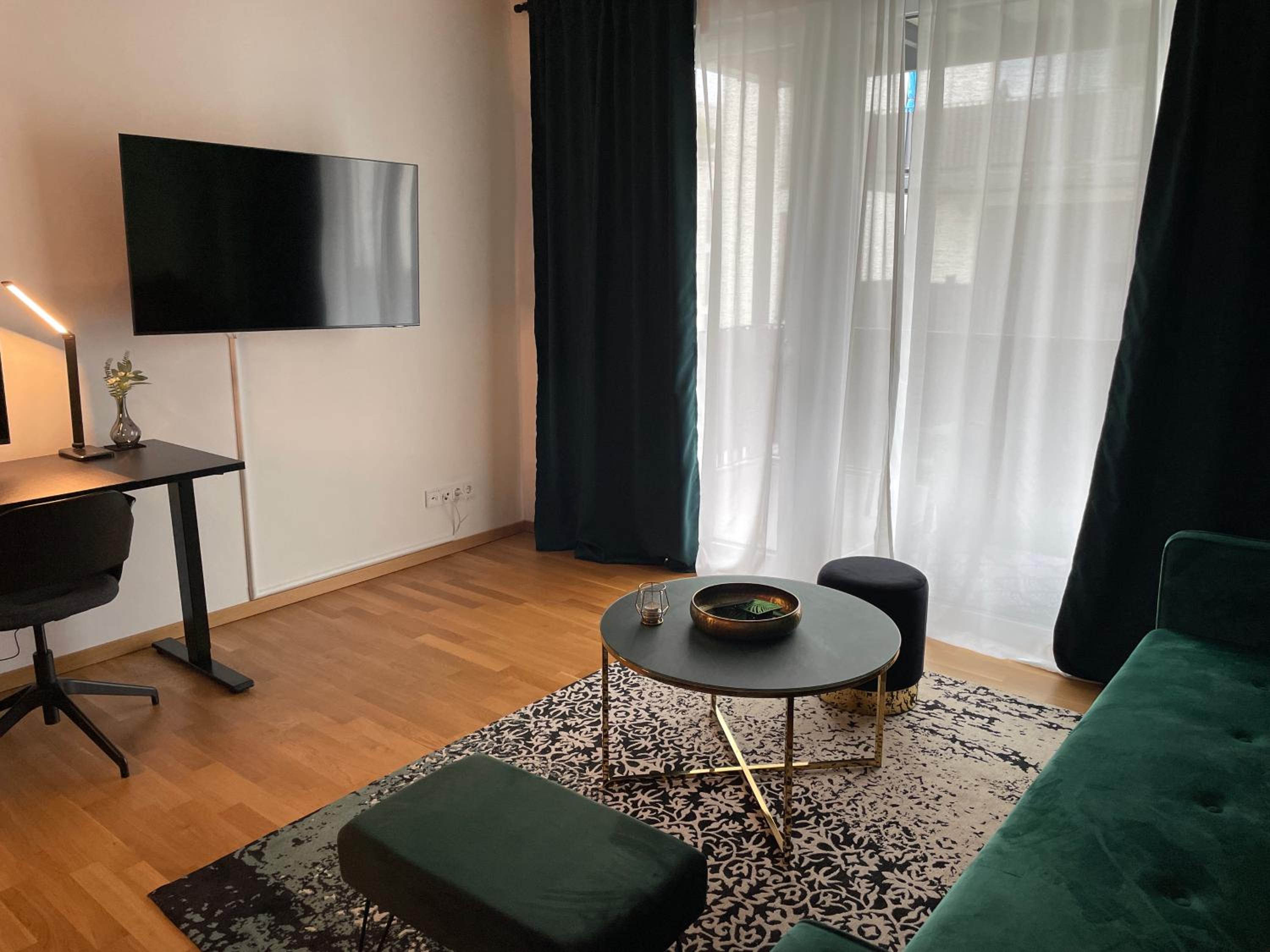 Offenbach Vacations - Emerald Green Apartment - Property Image 5