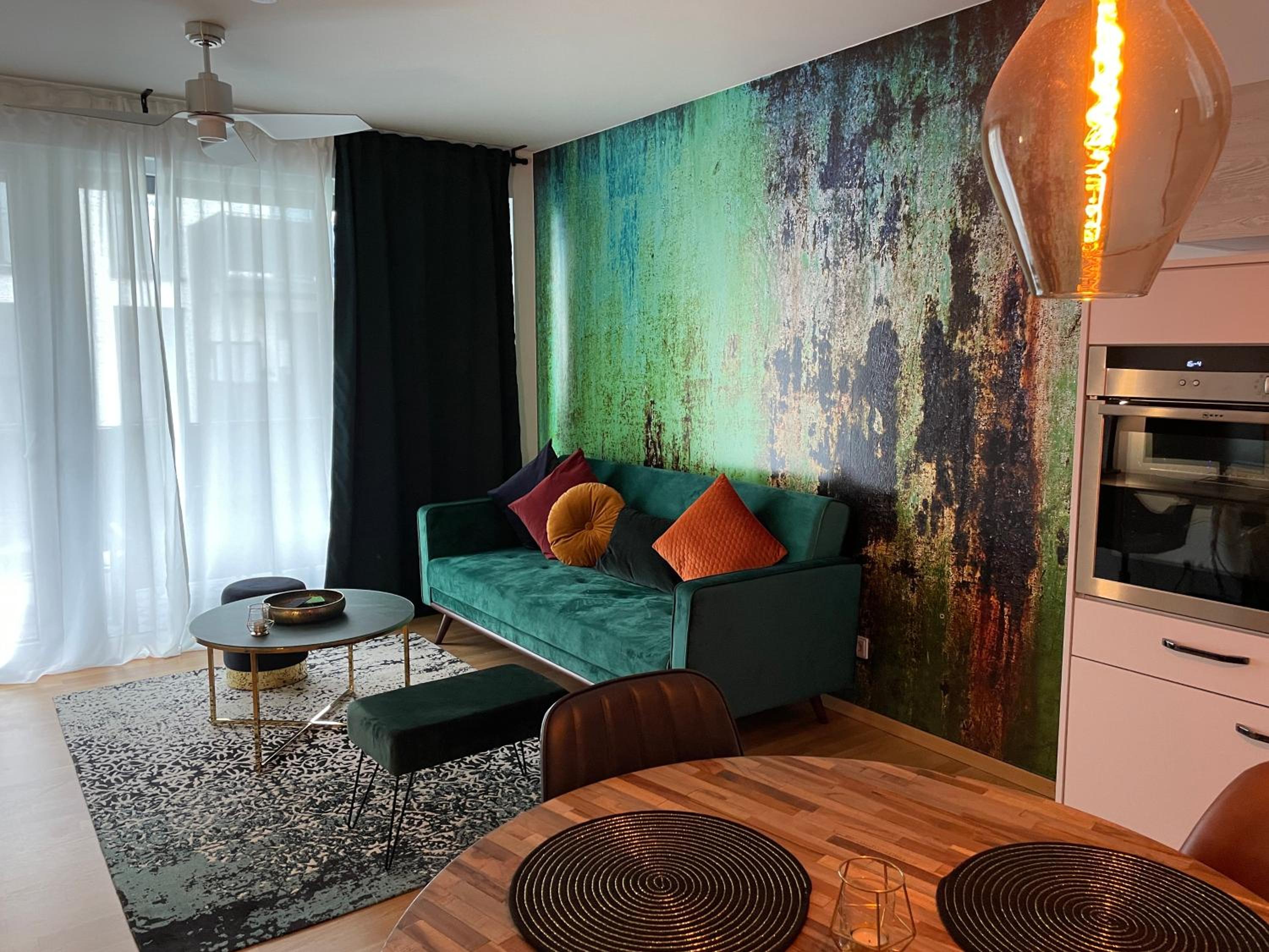 Offenbach Vacations - Emerald Green Apartment - Property Image 1