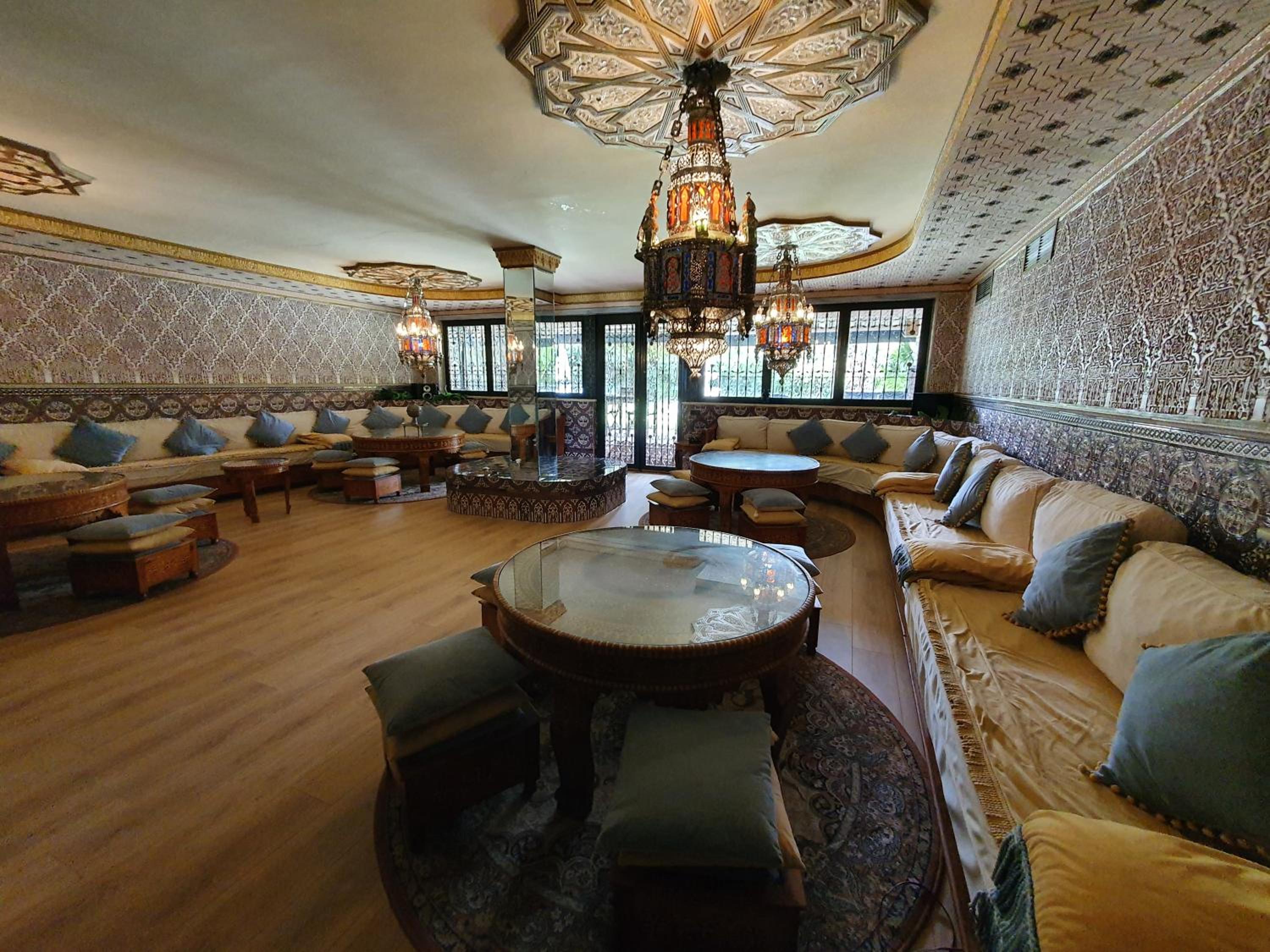 lounge